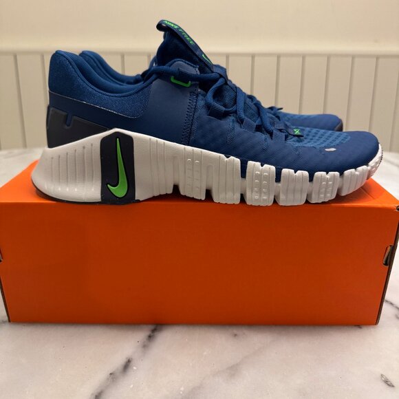 Nike Free Metcon 5 Size 10 US NEW IN BOX Blue - Picture 1 of 9